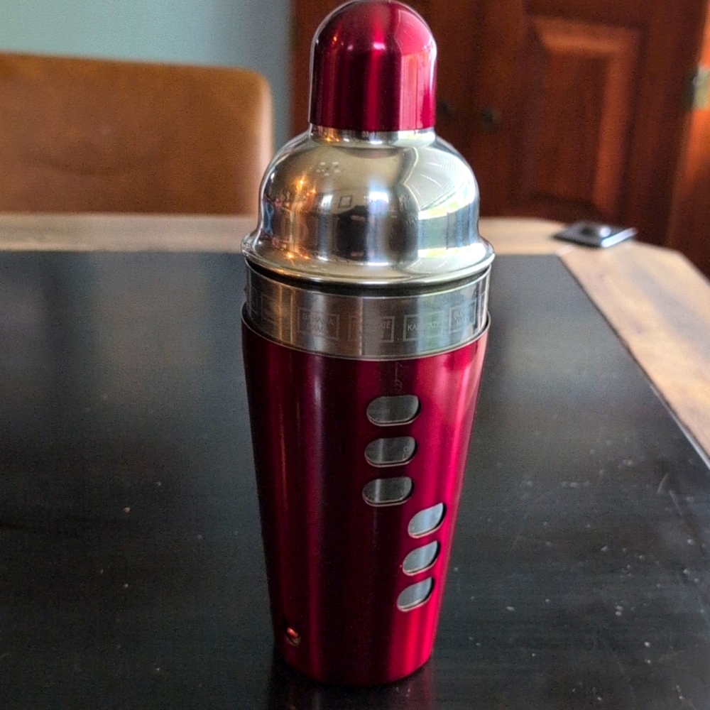 Box#23 😍 5 For $25 😍 Stainless Steel Red Cocktail Shaker With 15 Recipes